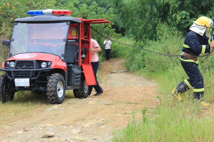 細水霧消防摩托車.jpg